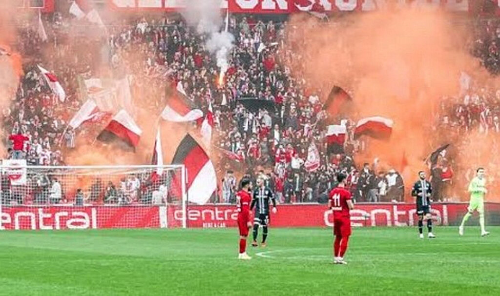 Samsunspor Taraftar Grupları Ayakta!