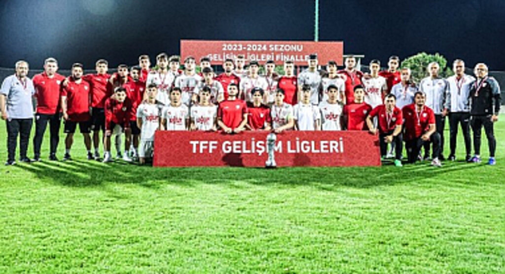 Samsunspor U19 Takımı Türkiye İkincisi Oldu!