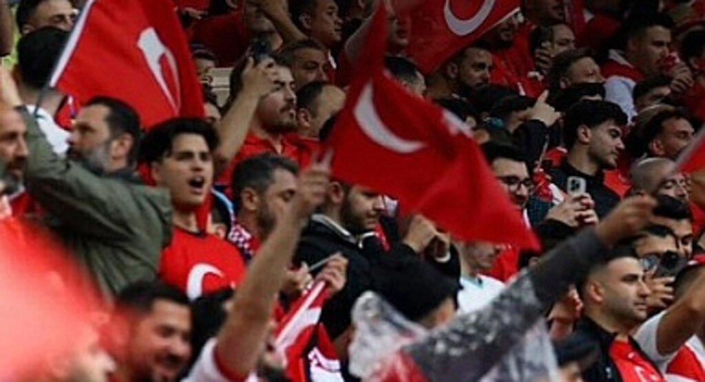 Milli Maç Heyecanı Cumhuriyet Meydanında Yaşanacak!