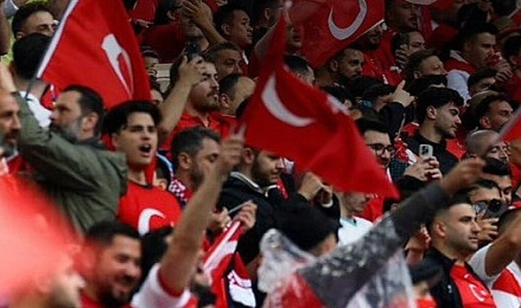 Milli Maç Heyecanı Cumhuriyet Meydanında Yaşanacak!