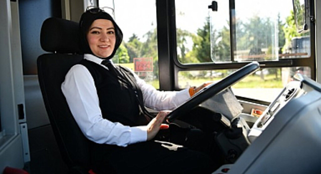 Samsun'un İlk Kadın Belediye Otobüs Şoförü!