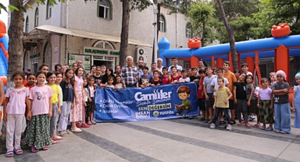 Camiler Çocukların Sesleriyle Şenlendi!