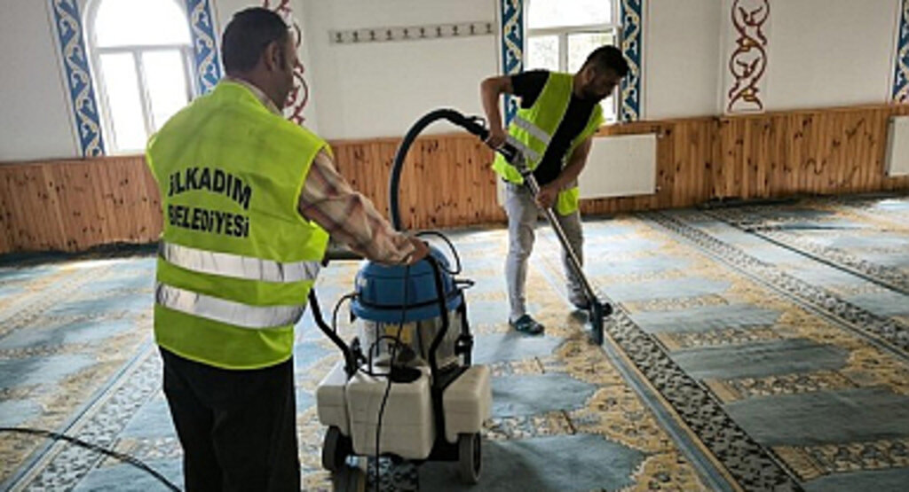 İlkadım’da Her Gün Bir Cami Temizleniyor!