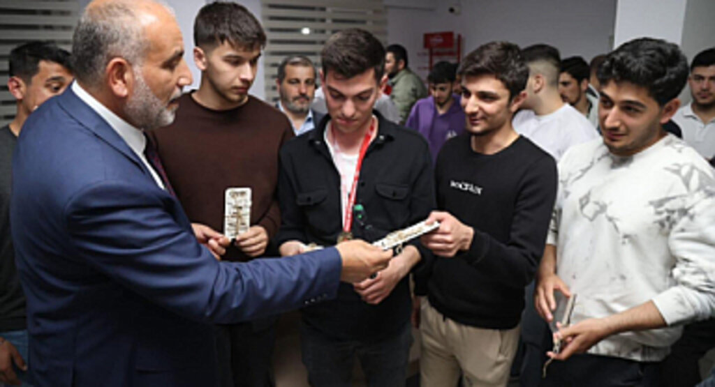 Öğrenciler İstedi Başkan İbrahim Sandıkçı Yaptı!