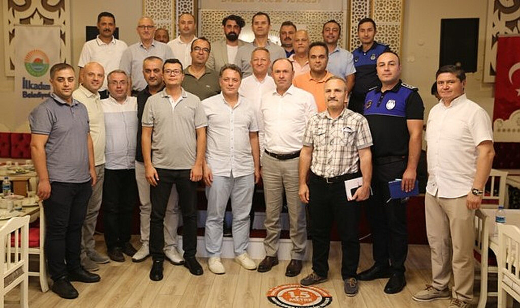Ruhsat ve Zabıta Müdürleri İlkadım’da Buluştu!