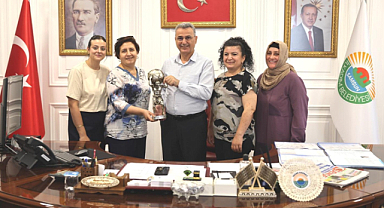 Başkan Kurnaz'a 'Kadın İstihdamı' Teşekkürü!