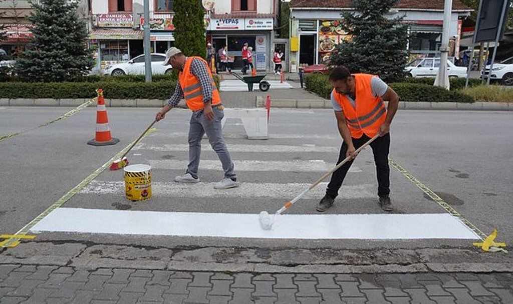 Havza’da Yaya Geçitleri Boyandı!