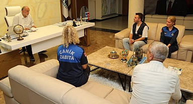 Başkan İbrahim Sandıkçı'dan Kahraman Zabıtalara Ödül!