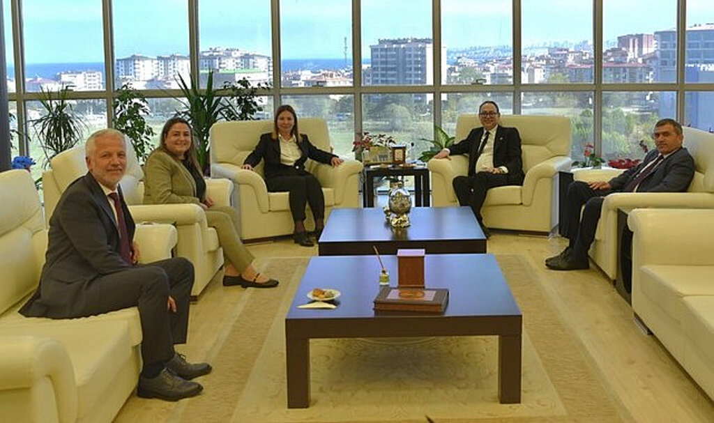 MHP Samsun Milletvekili Topsakal’dan Rektör Aydın’a Ziyaret!