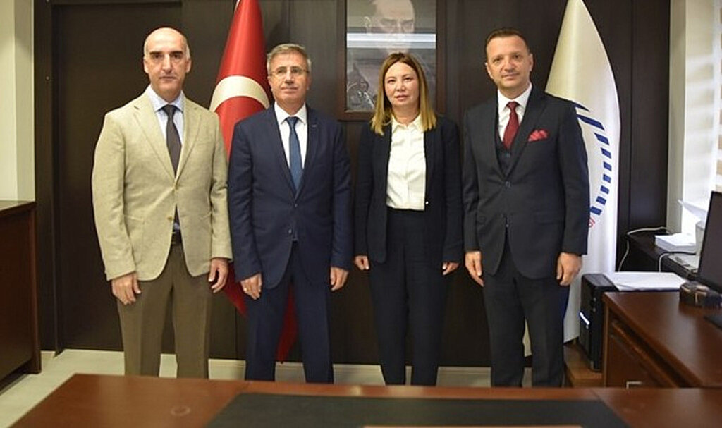 OMÜ İlahiyat Fakültesi Dekanlığında Görev Değişimi!