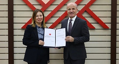 Rektör Fatma Aydın Mazbatasını Aldı!