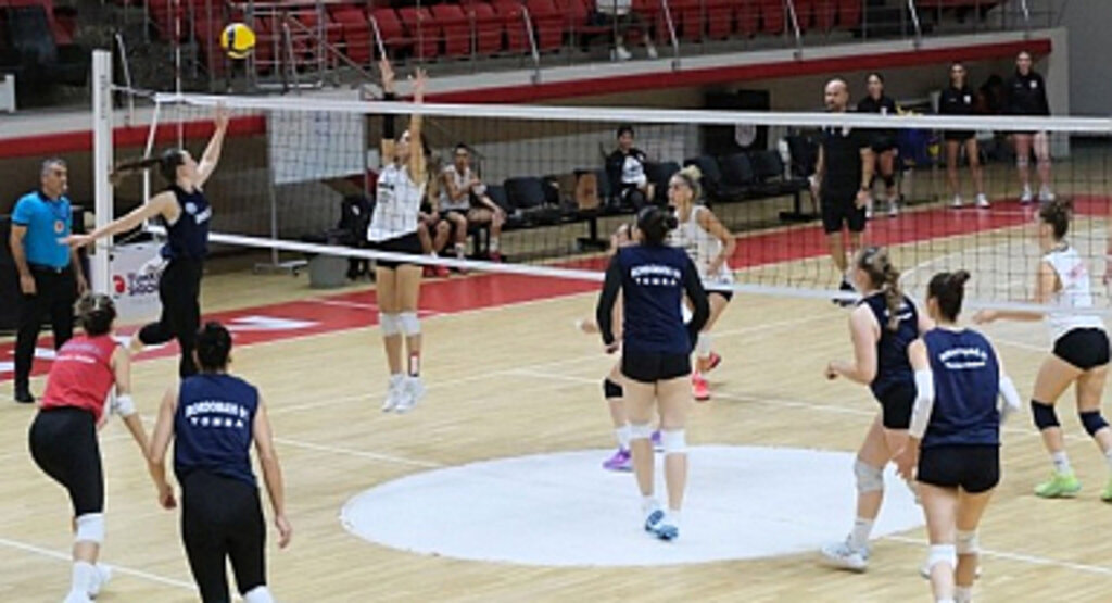 Samsunspor Voleybol Hazırlık Maçını Kazandı!