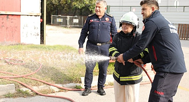 67 Yaşındaki Nimet Teyze İtfaiyeci Oldu!
