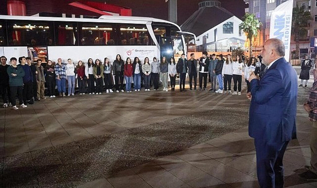 Başkan İbrahim Sandıkçı'dan Öğrencilere Tam Destek!