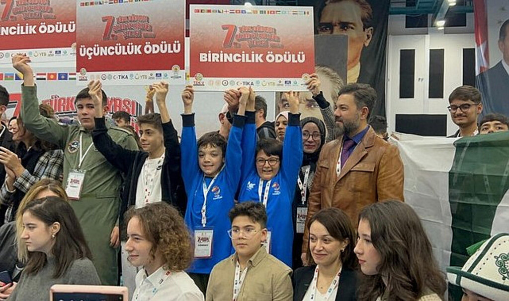 Canikli Öğrenciler Birinciliği Söktü Aldı!