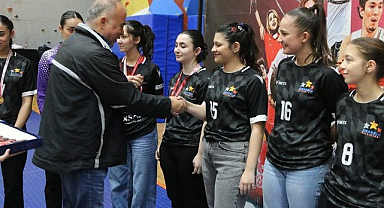 Genç Bayanlar Hentbol İl Birinciliği Sona Erdi!