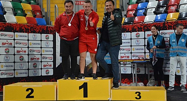 Canikli Sporcu Ali Topaloğlu Madalyaları Topladı!