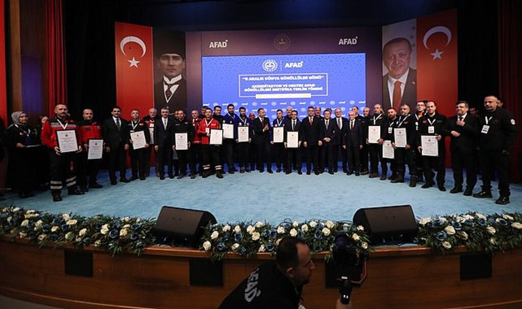OMÜ Arama Kurtarma Ekibine AFAD’dan Akreditasyon Sertifikası!