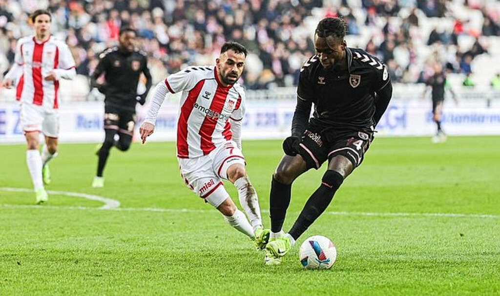 Samsunspor Sivas'da Dondu! 1 Puana Razı Oldu...