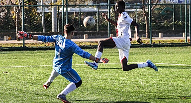 Samsunspor U16 Turnuvaya Farklı Galibiyetle Başladı!