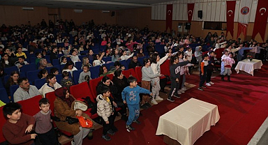 Bafra'da Öğrenciler Karne Şenliği'nde Coştu!