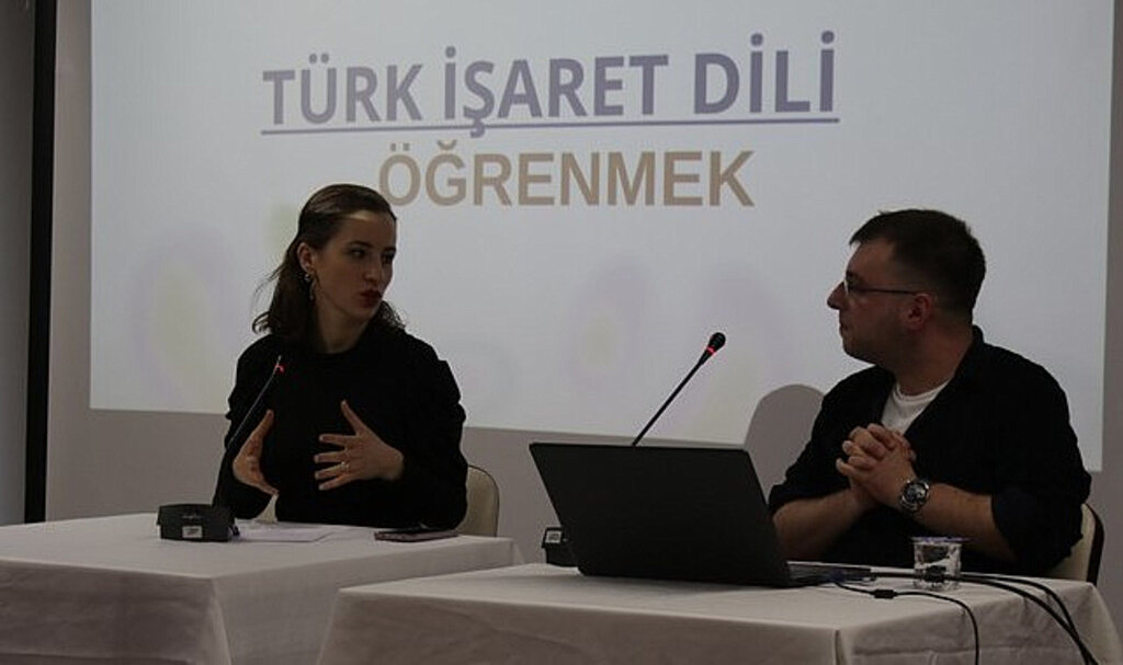 Hasan Ali Yücel’de İşaret Dili Atölyesi!