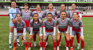 Samsun’un Dişi Kramponları Zirve Yarışından Kopmadı!