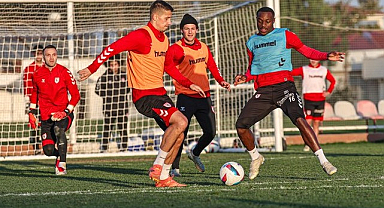 Samsunspor'dan Trabzonspor Maçı Öncesi Radikal Karar! 4 Oyuncu Kadroda Yok...