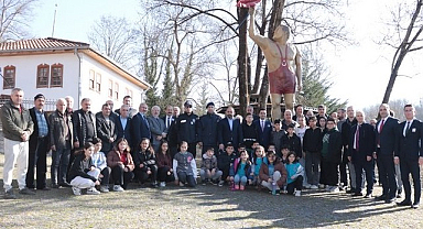 Yaşar Doğu İçin Anma Töreni Düzenlendi!