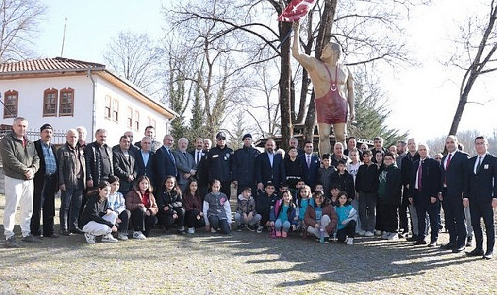 Yaşar Doğu İçin Anma Töreni Düzenlendi!