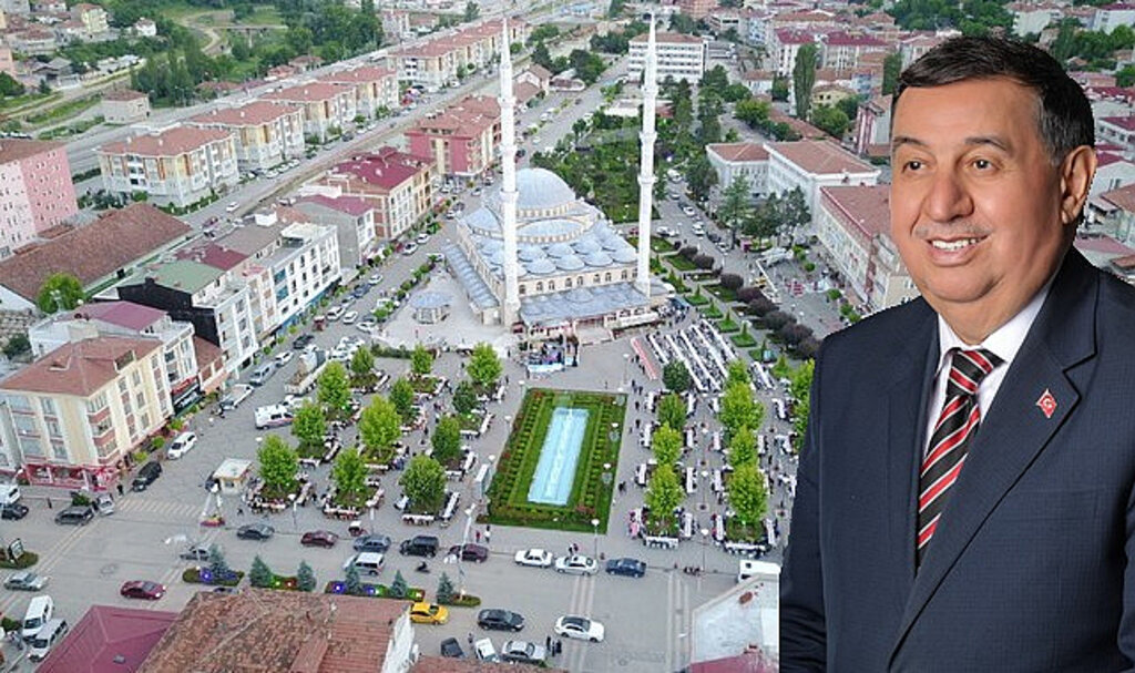 Başkan İkiz, Kevser Parkı Genişletme Çalışması ve Mehmetçik Meydanı Otopark Projesi'ni Açıkladı!
