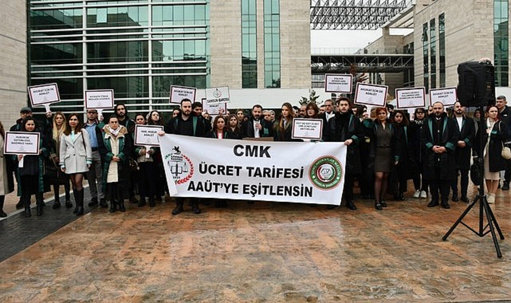 Berk Onaran, ‘Avukatlar Açlık Sınırının Dahi Altında Bir Ücrete Mahkûm’!