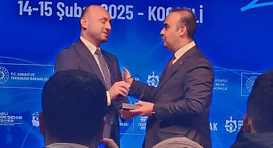 Canik'e Bir Ödülde Bakan Kacır'dan!