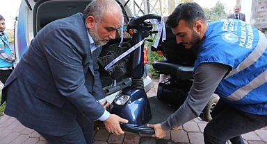 Canik'ten Vatandaşlara 17 Alanda Ayni ve Nakdi Destek!