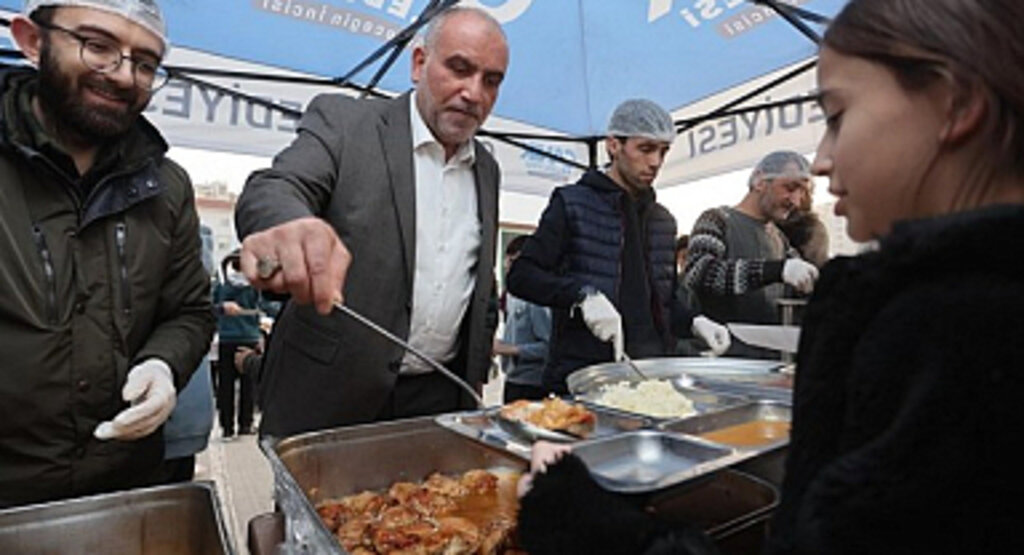 Başkan İbrahim Sandıkçı Öğrencilerin İftar Heyecanına Ortak Oldu!