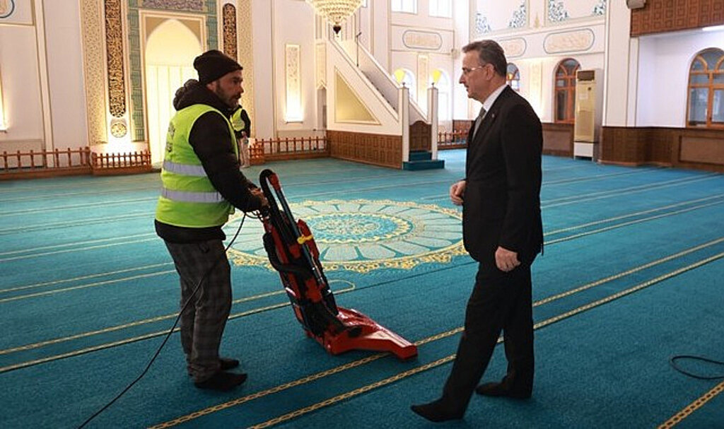 İlkadım’ın Camileri Ramazan’da da Titizlikle Temizleniyor!