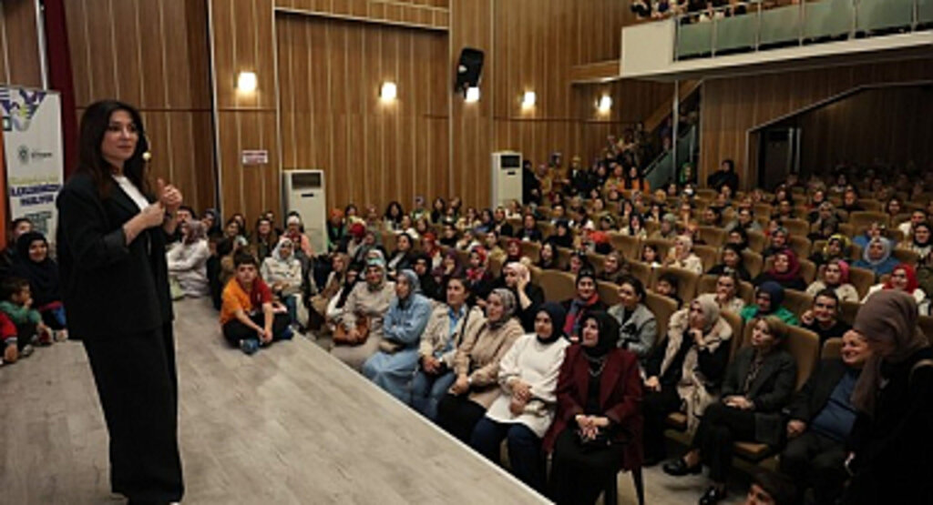 Büyükşehir İle İlçelerde Kültür Sanat Şöleni Başladı!