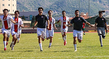 Canik Uğur Okulları Adını Finale Yazdırdı! Maç TRT Spor’da...