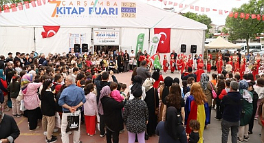 Çarşamba Kitap Fuarı Ziyaretçi Akınına Uğradı!