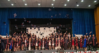 OMÜ’de 2025’in İlk Mezuniyet Coşkusu Yaşandı!