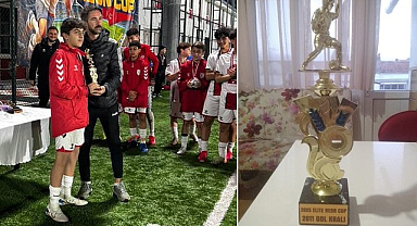 Sağ Bekti Gol Kralı Oldu!