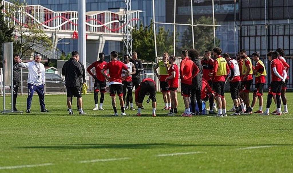Samsunspor’un Sivas Maçını Yönetecek Hakemler Belli Oldu!