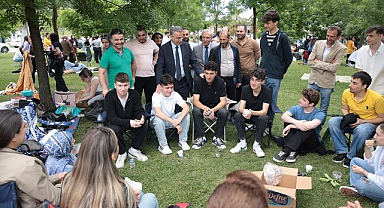 Başkan İhsan Kurnaz’dan Öğretmenlere Teşekkür, Öğrencilere Başarı Mesajı!
