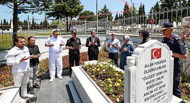 Vali Tavlı Şehitlikleri Ziyaret Ederek Dua Etti!