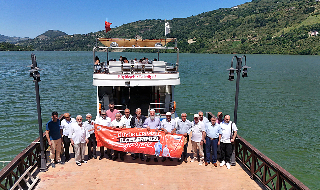 Samsun Büyükşehir Belediyesi'nden Yaşlılara Gezi!