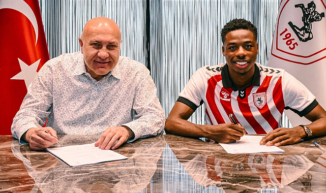 Samsunspor Taraftarı Anthony Musaba'yı Karşılaşmaya Hazırlanıyor!