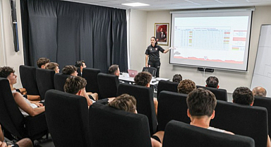 Samsunspor U19 Takımı'na Sezon Öncesi Önemli Bilgilendirme! ‘Hidrasyon ve Sporcu Beslenmesi’