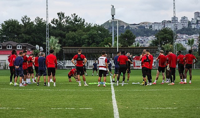 Panathinaikos Maçı Öncesi Samsunspor’da Holse Gelişmesi!