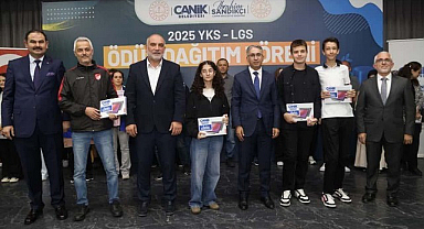 Canik Belediyesi'nden YKS ve LGS Şampiyonlarına Ödül!