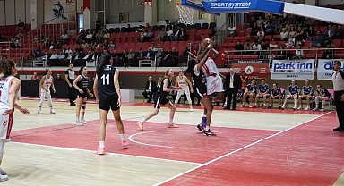 Zorlu Koleji Samsun Basketbol, Seçil Kauçuk Mersin Basketbola 40 Sayı Fark Attı!